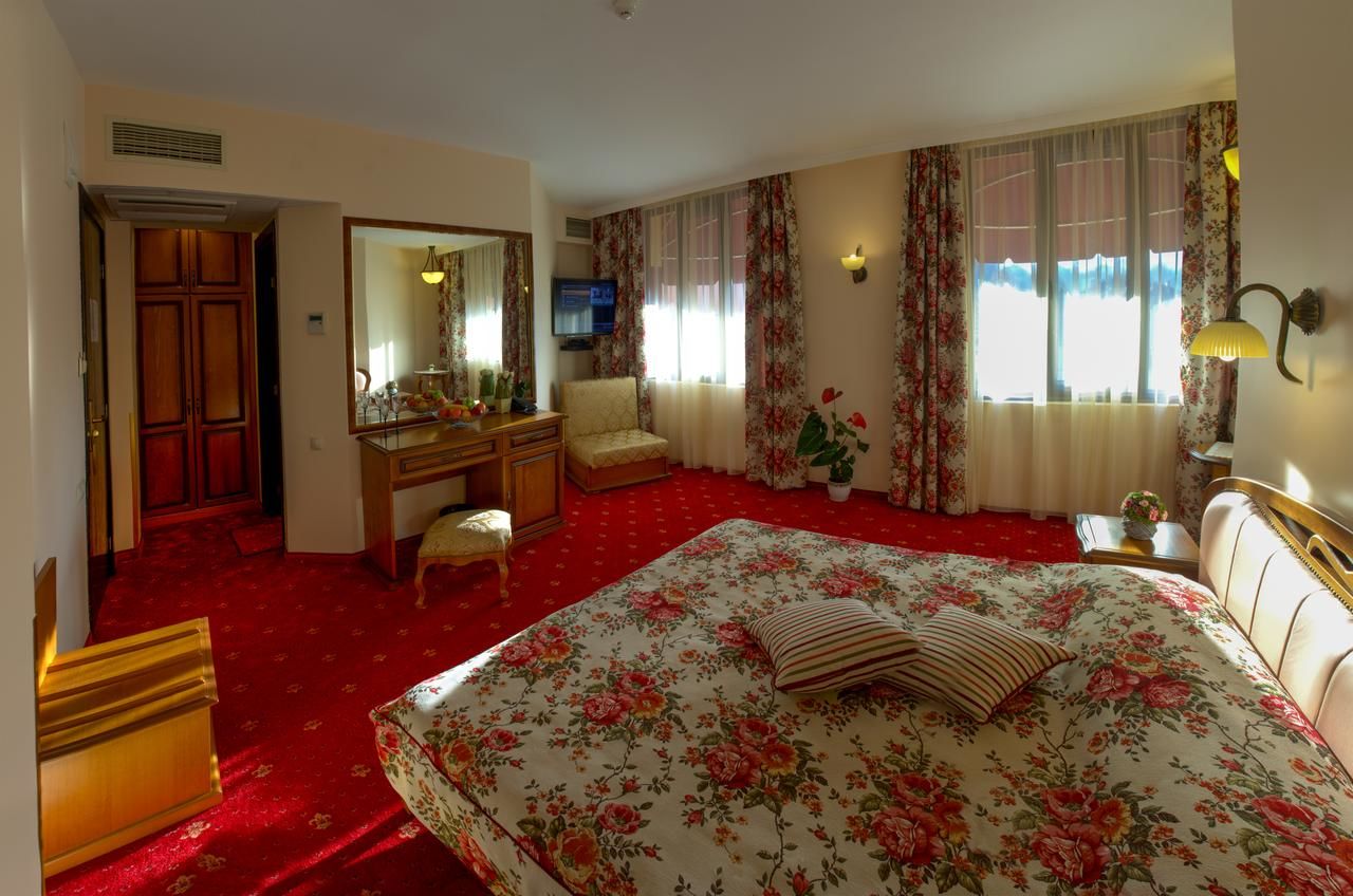 Отель Boutique Family Hotel VSK Kentavar Дряново-20